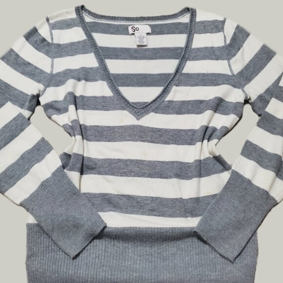 Vintage Gray and White Striped Babydoll Sweater (xl) - Picture 2 of 4